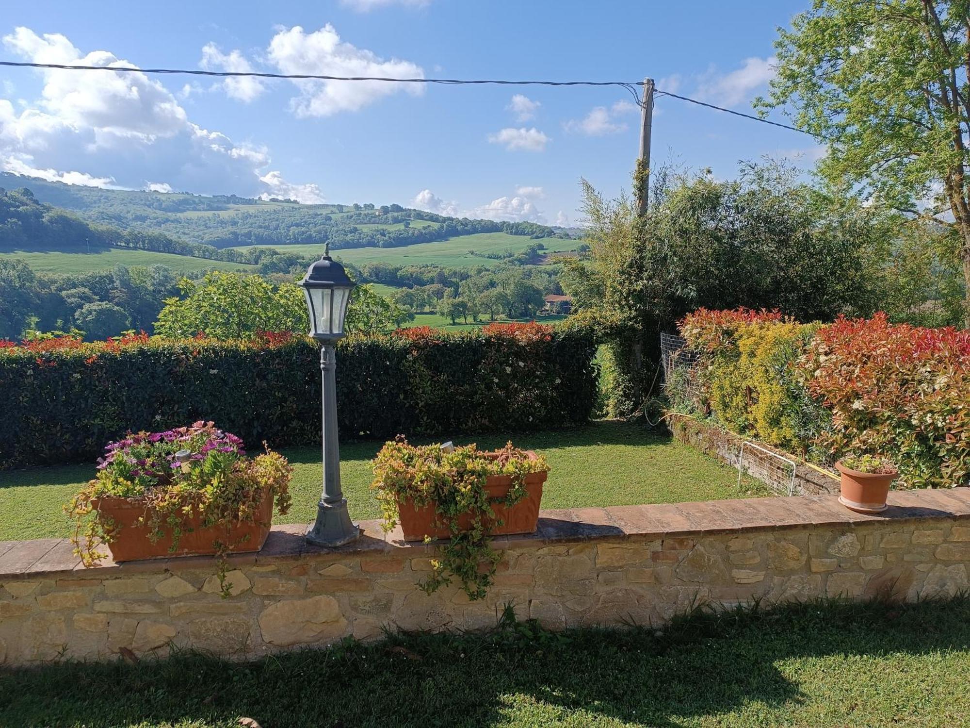 Villa La Piccola Fattoria Todi Esterno foto