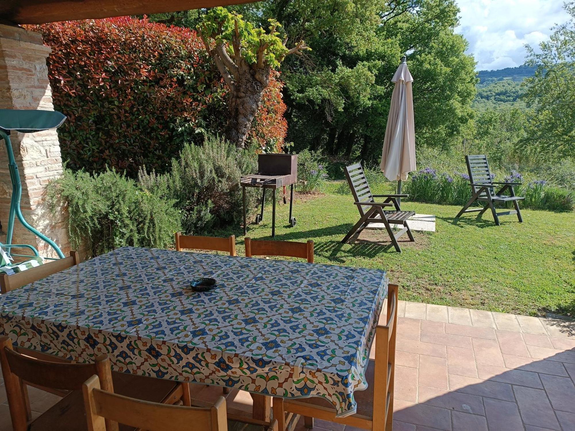 Villa La Piccola Fattoria Todi Esterno foto
